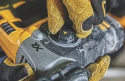 DeWalt DCH274P2-GB 3.3kg 18V 2 X 5Ah Li-Ion XR Brushless Cordless SDS-Plus Hammer Drill -Berghaus Sales 473KJ A5