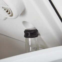 28-Litre 240V Cooler -Berghaus Sales go 352438 c